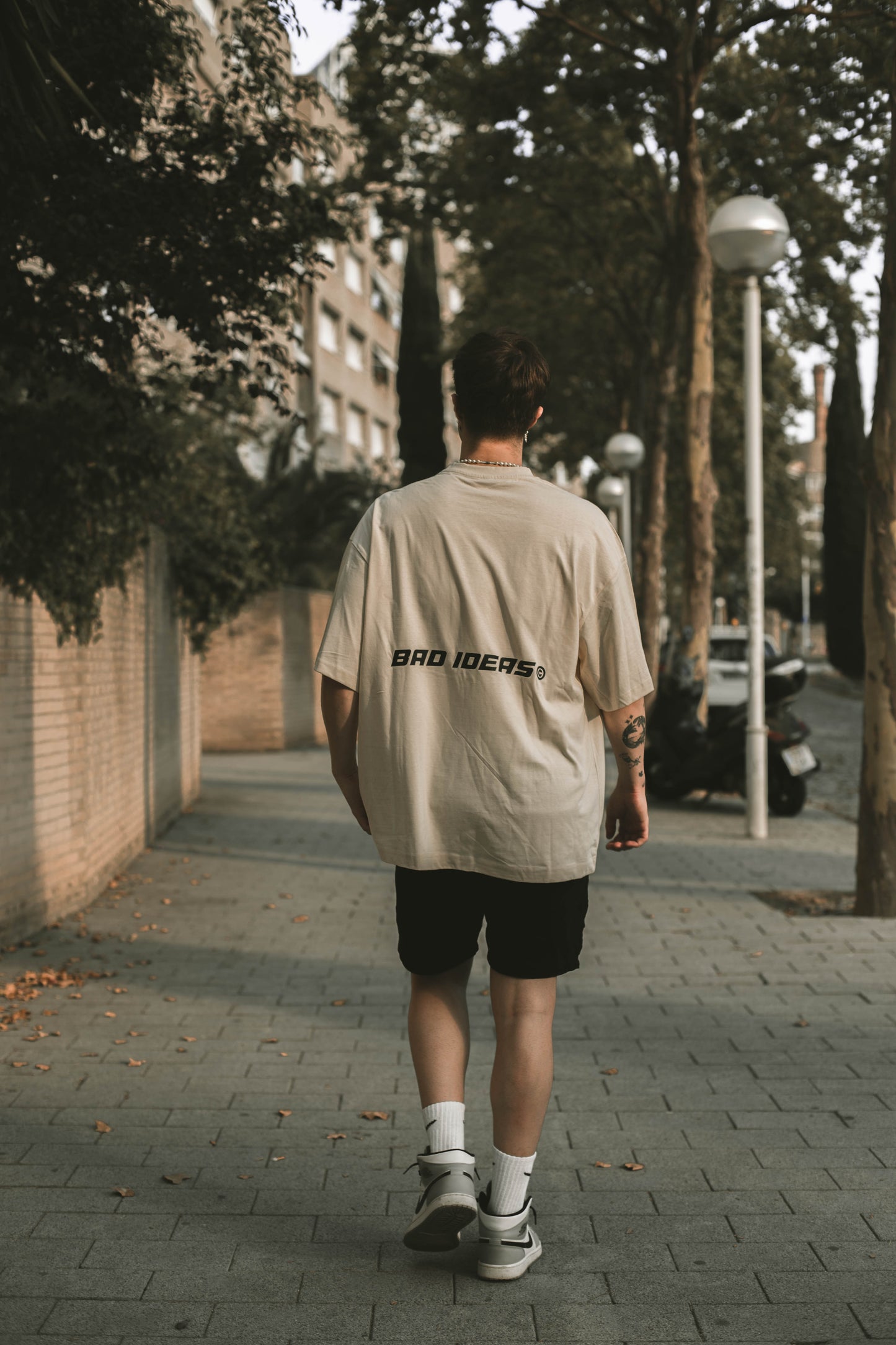 Tee " bad ideas sport "