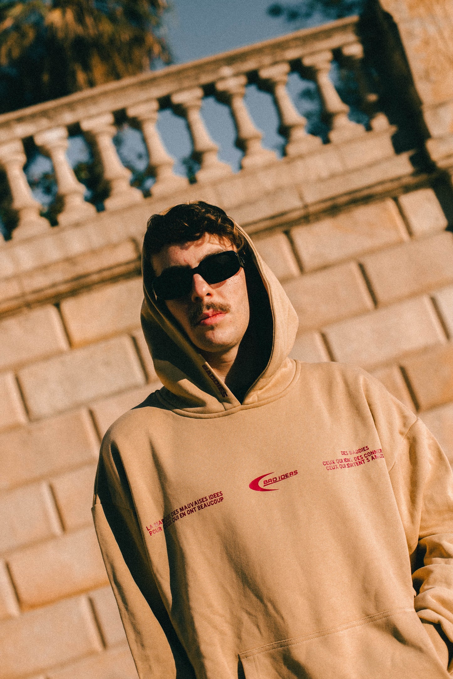 HOODIE | DES BADDIES | CAMEL