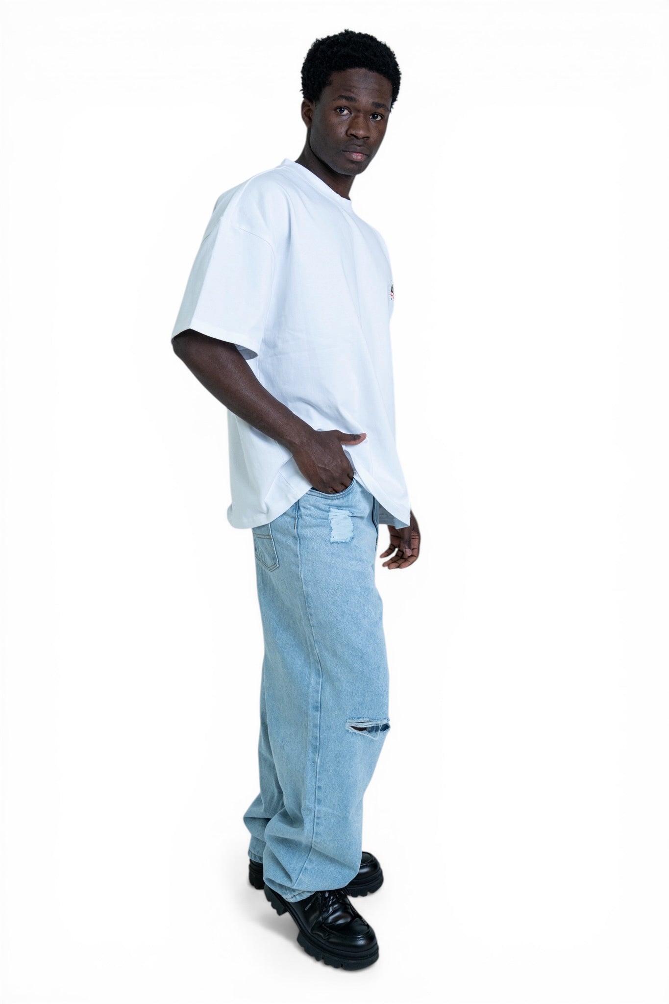 Knee Cut Baggy Fit Jeans