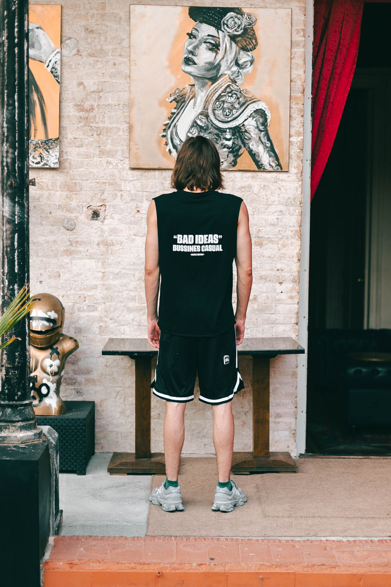 SLEEVELESS TEE |  BLACK