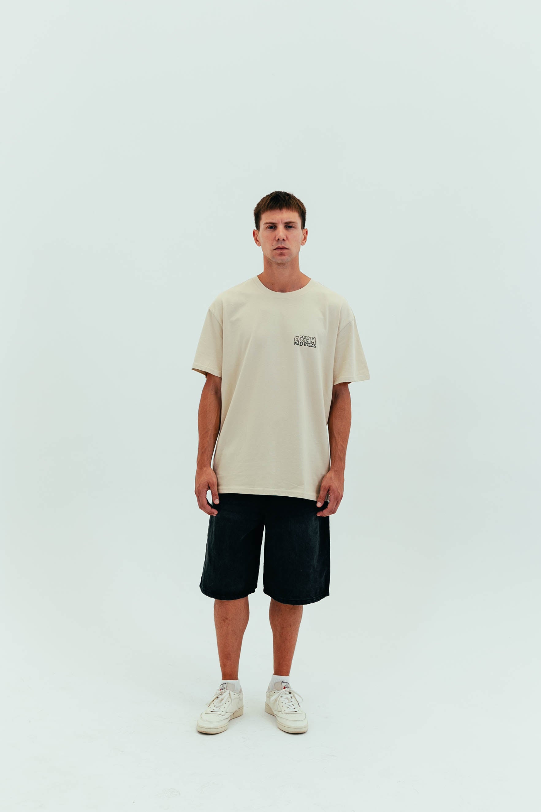 TEE | SAND | UNA VUELTA