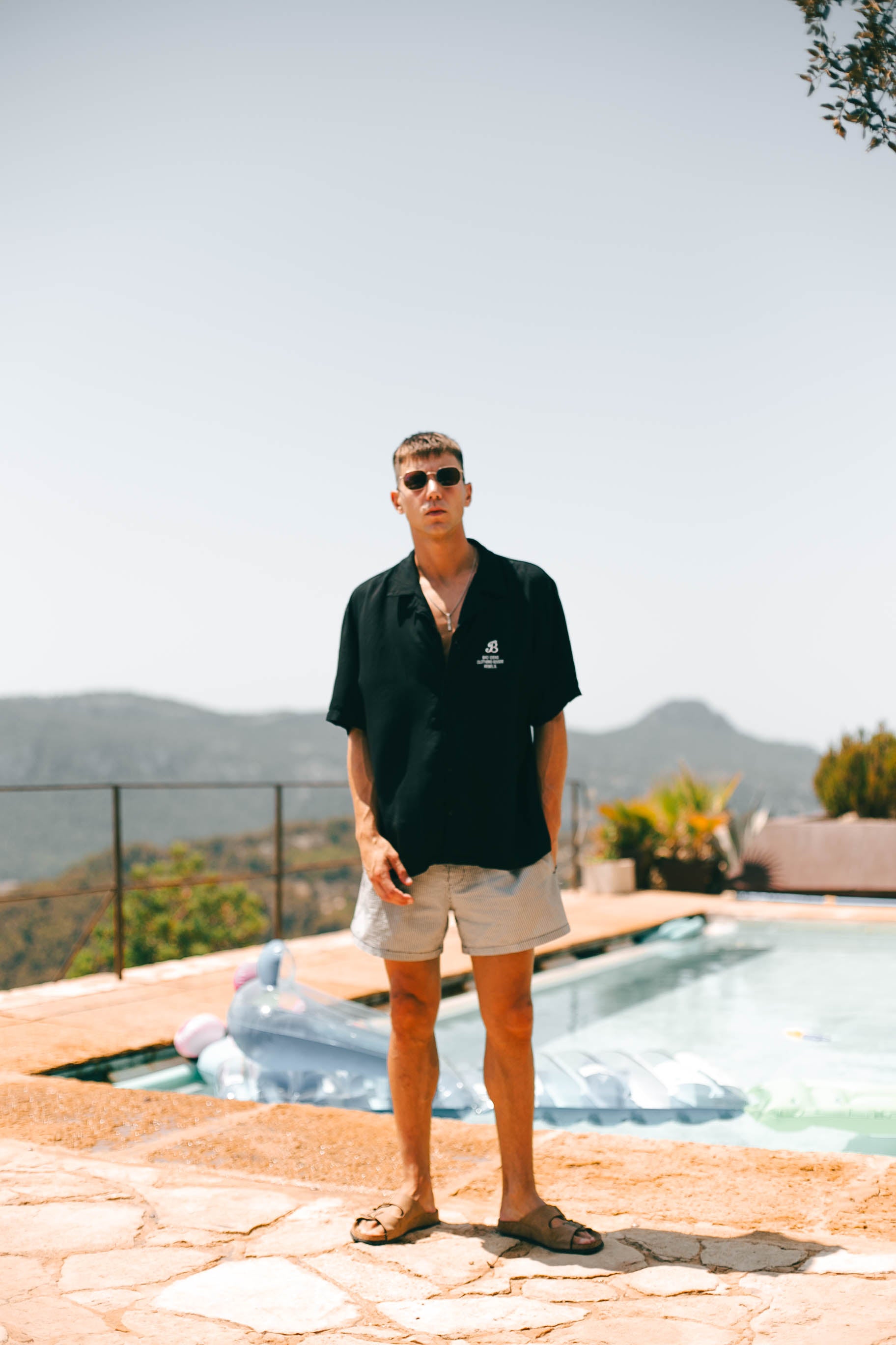 REBELS SHIRT | BLACK