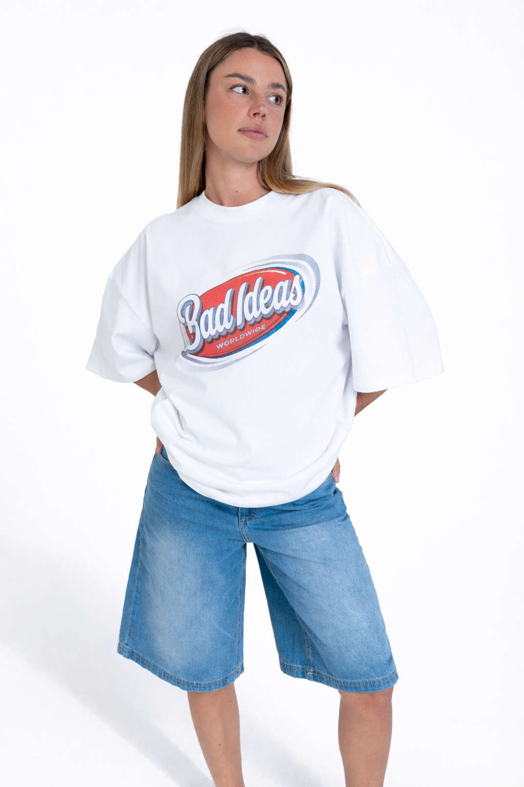 TEE | WHITE | WORLDWIDE