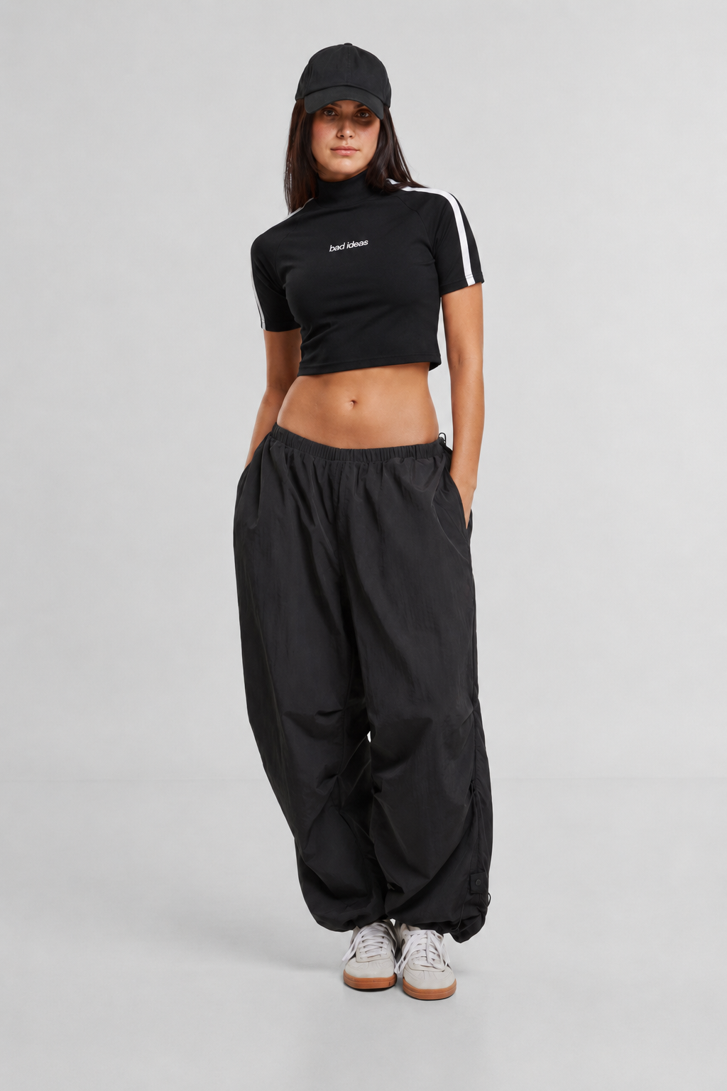 HIGH NECK SHORT TEE |  BLACK