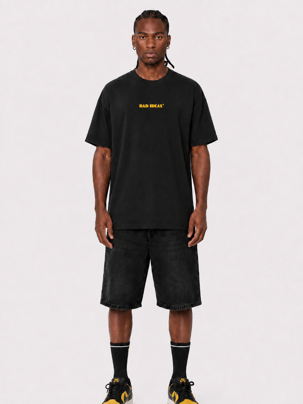 TEE | CLOTHING GOODS | BLACK