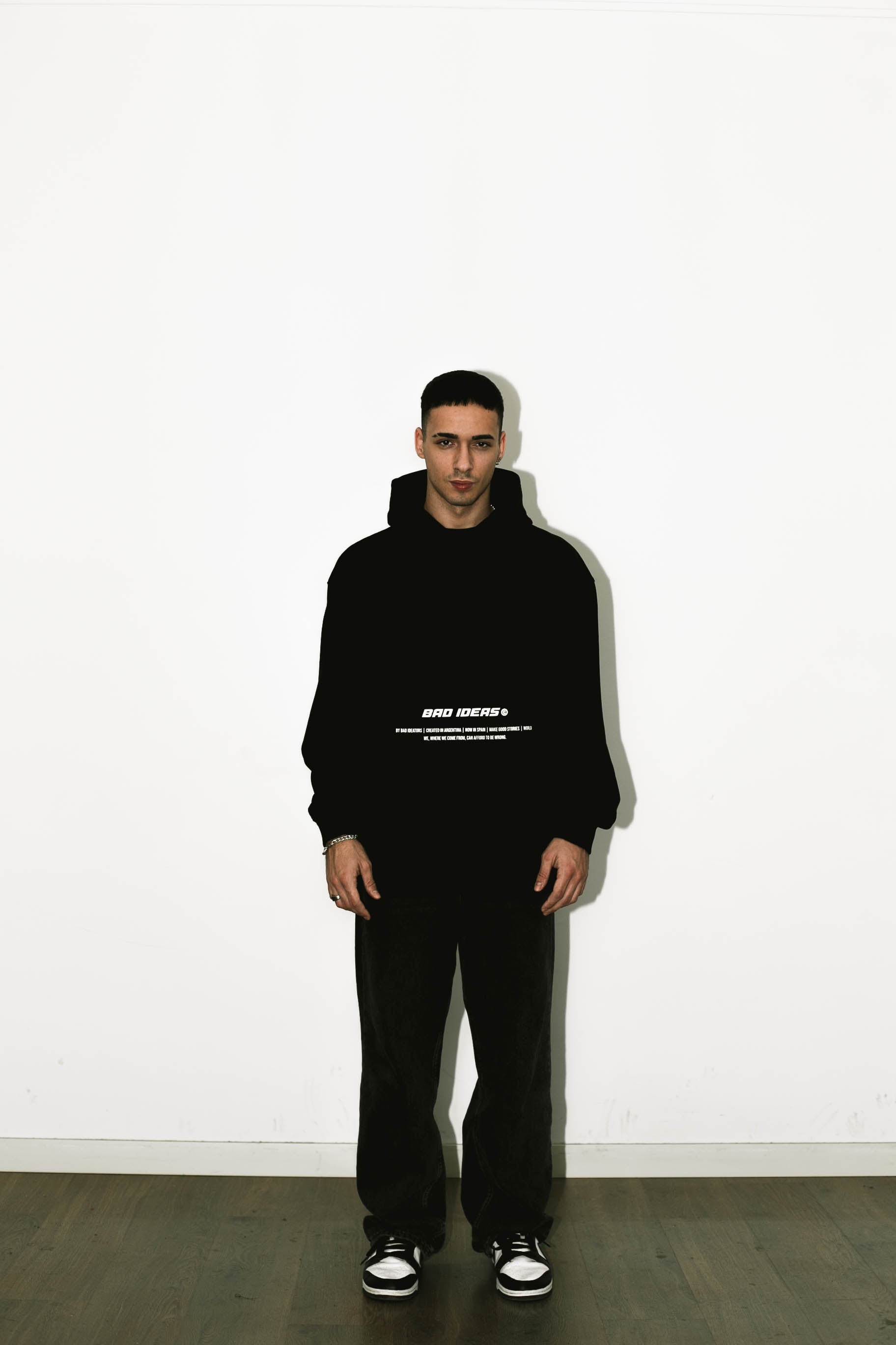 HOODIE |  NOW IN SPAIN |  BLACK