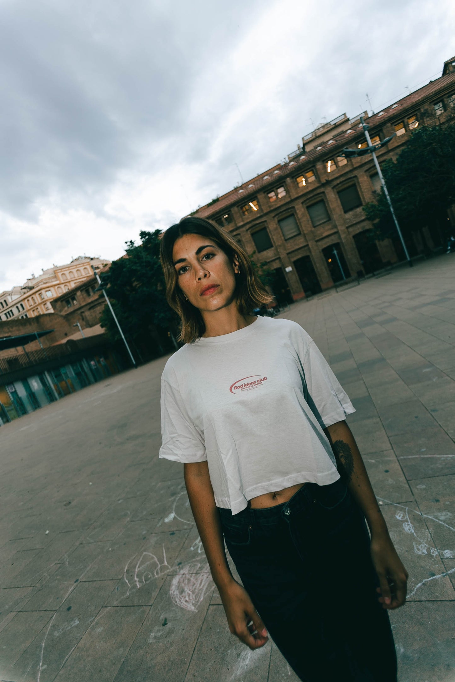 Oversized Cropped Tee " Bad Ideas Club "
