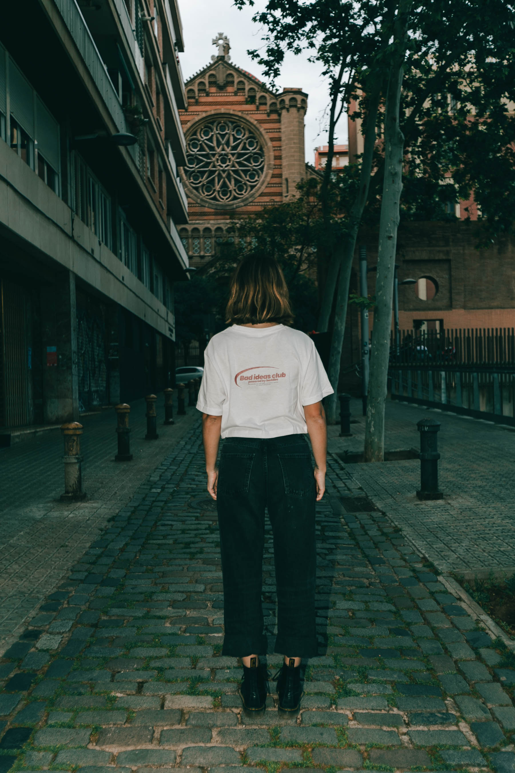 Oversized Cropped Tee " Bad Ideas Club "