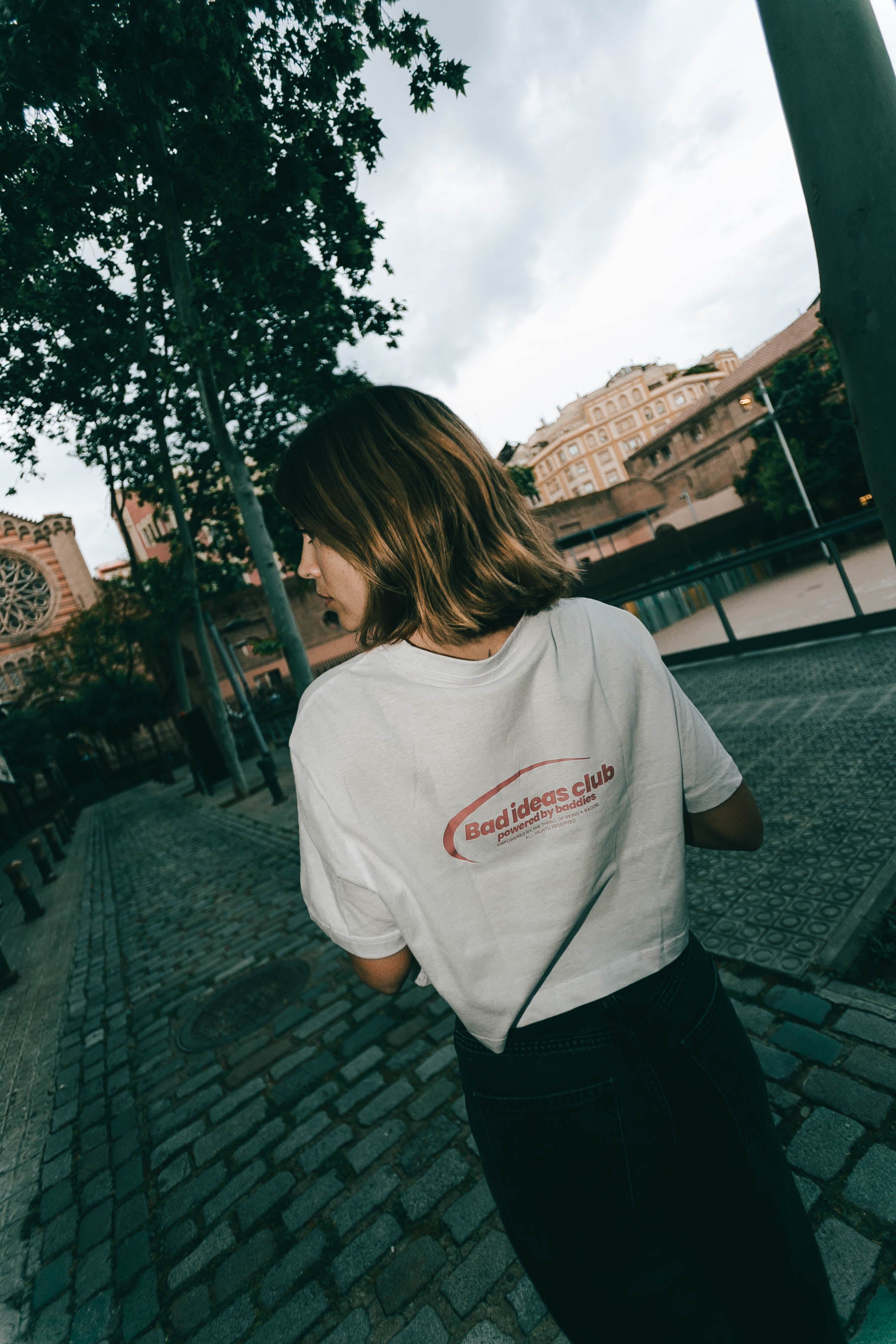Oversized Cropped Tee " Bad Ideas Club "