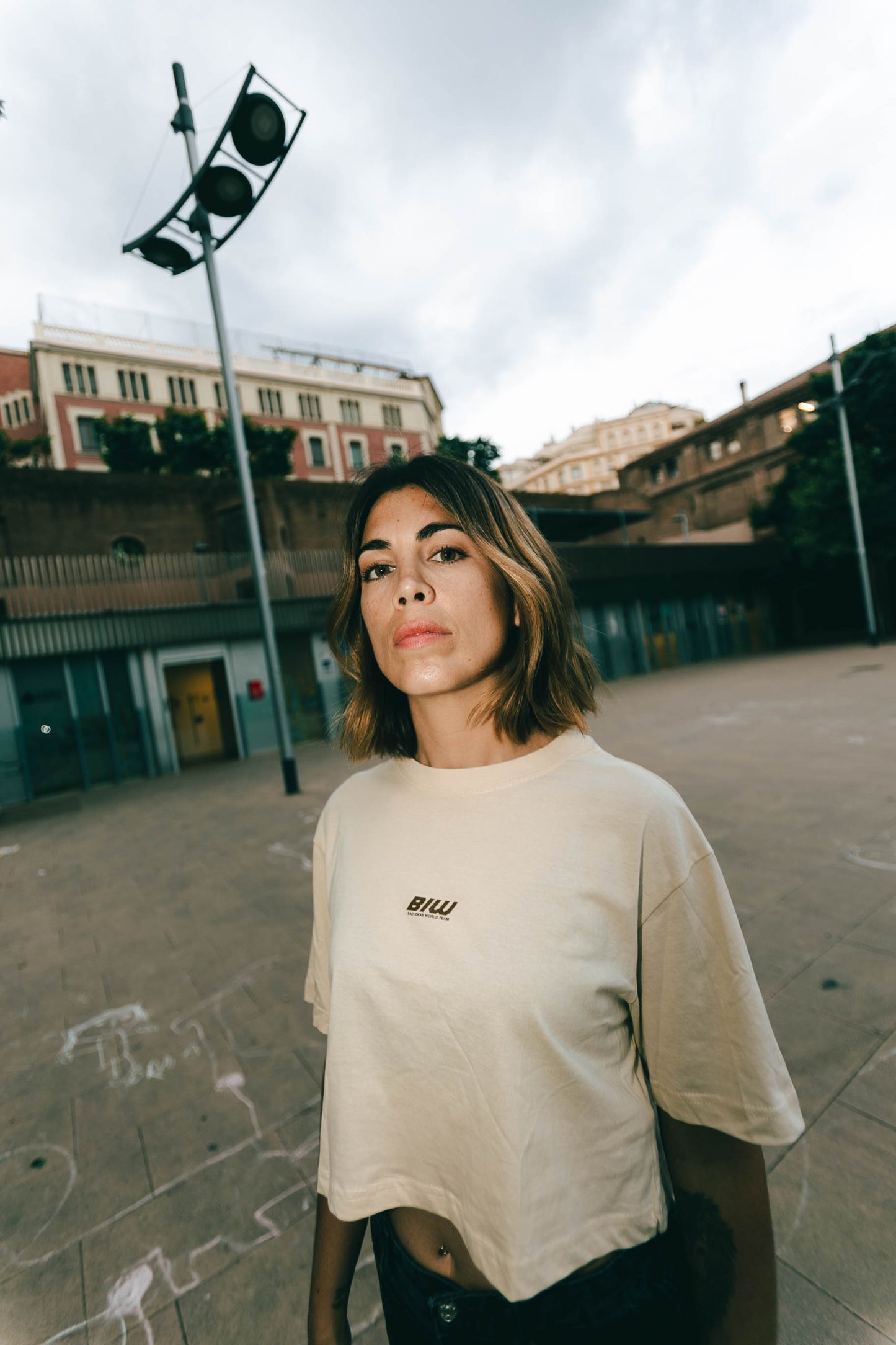 Oversized Cropped Tee " BIW "