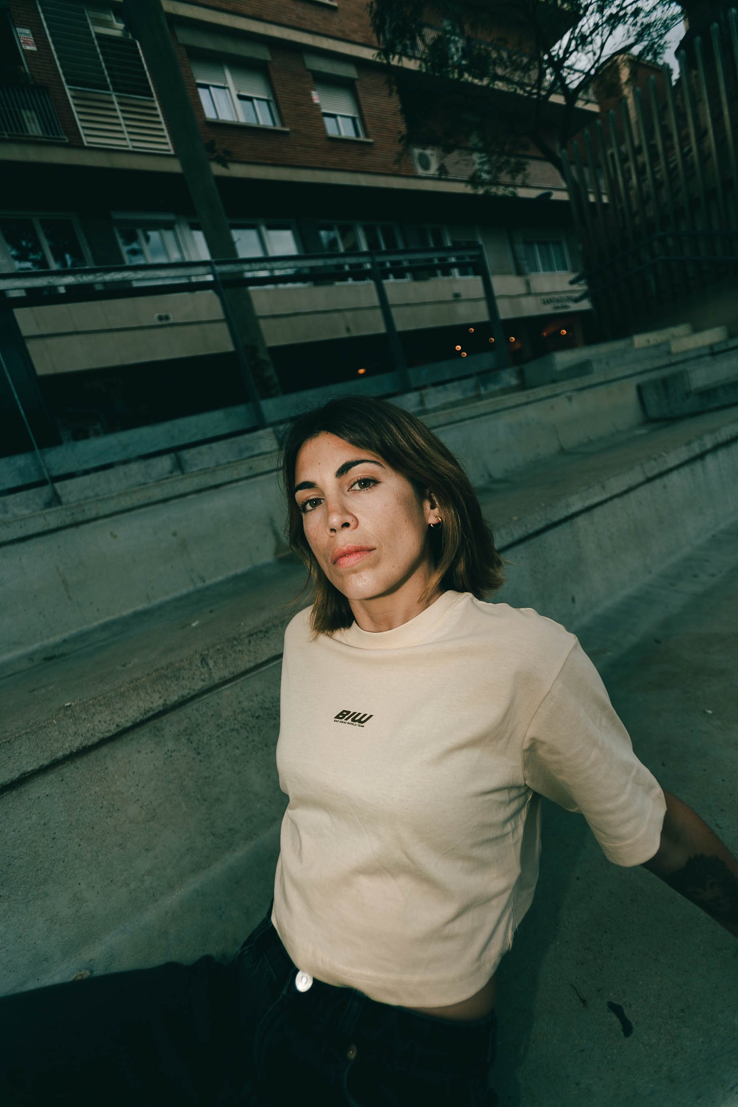 Oversized Cropped Tee " BIW "