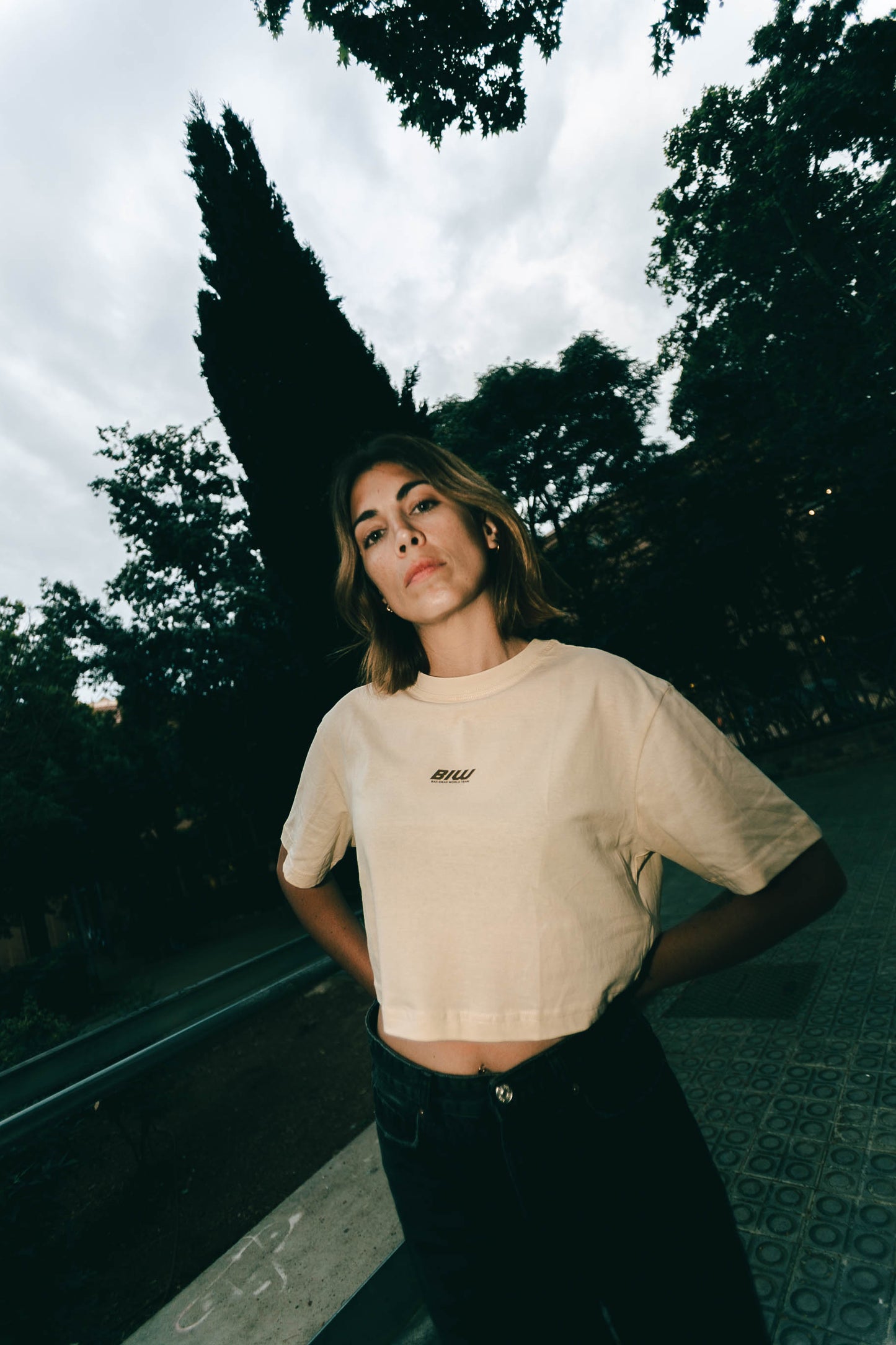 Oversized Cropped Tee " BIW "