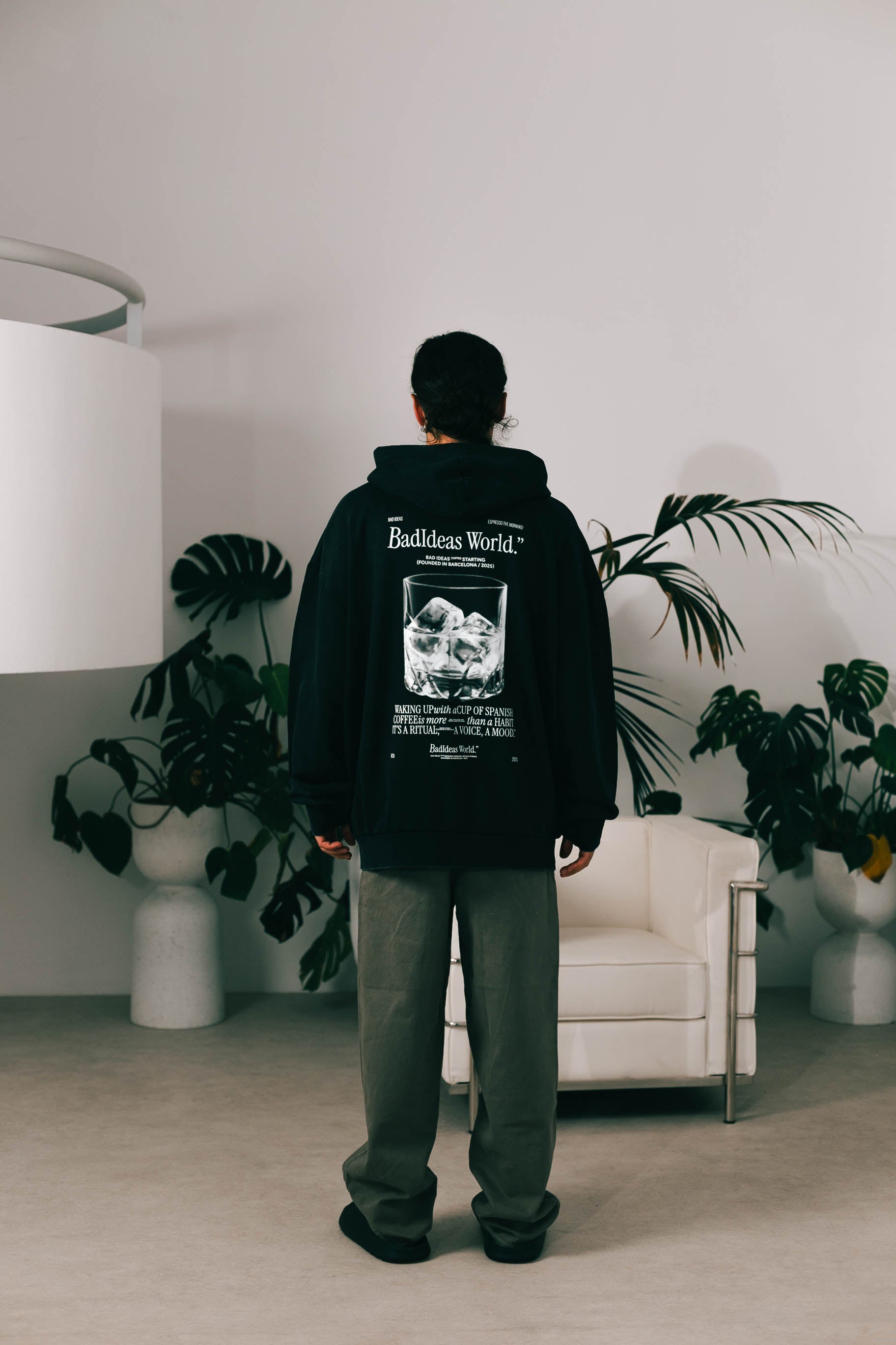 HOODIE  | BLACK WASHED | THE GLASS