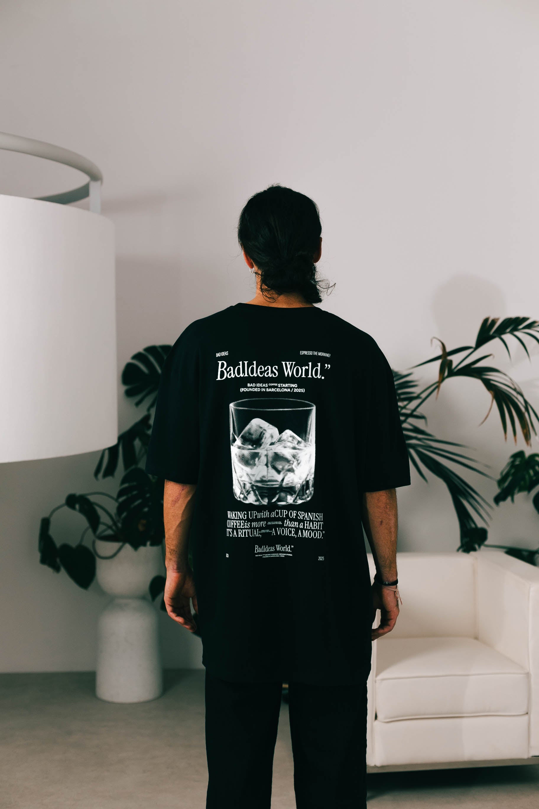 TEE | BLACK  | THE GLASS