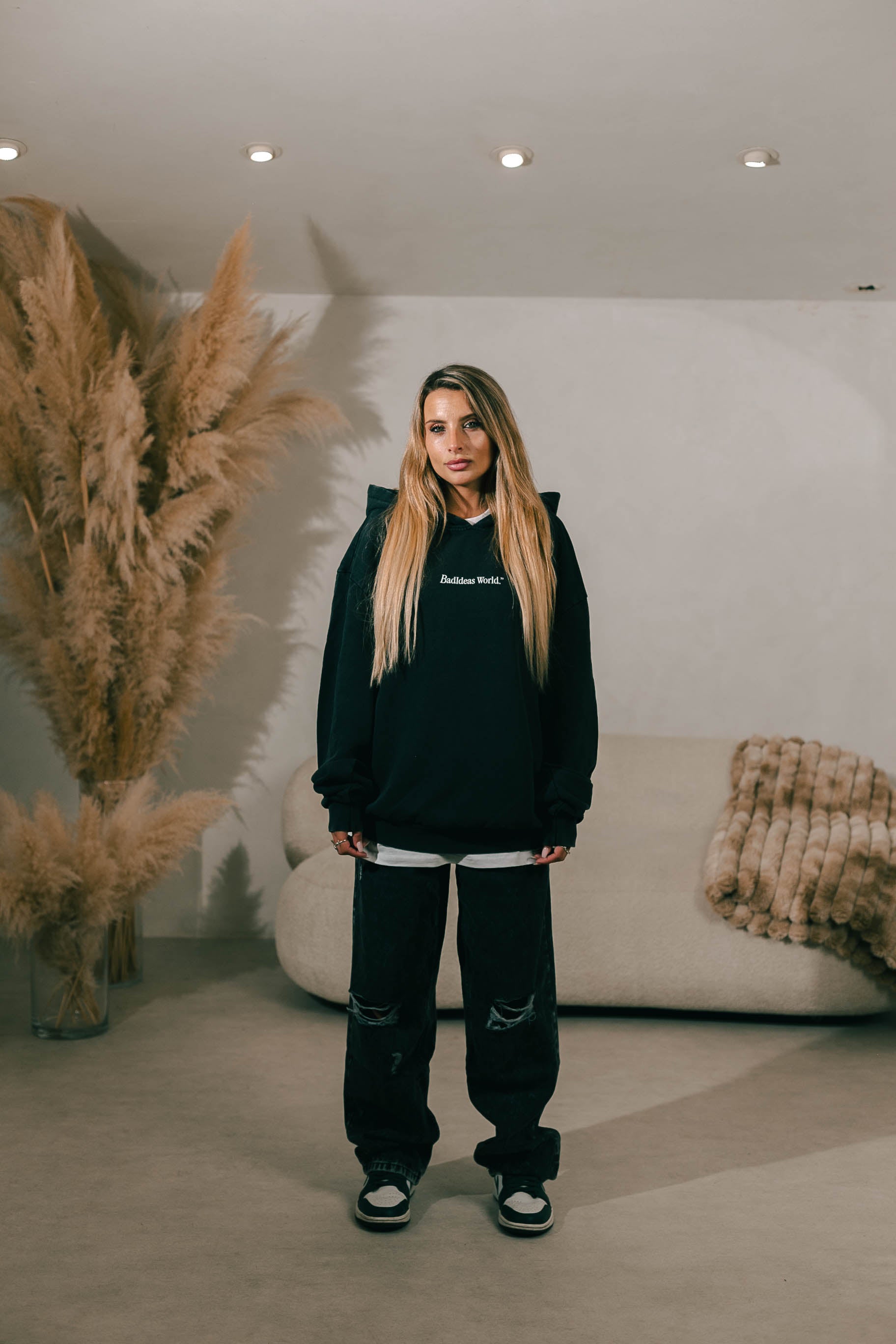 HOODIE  | BLACK WASHED | THE GLASS