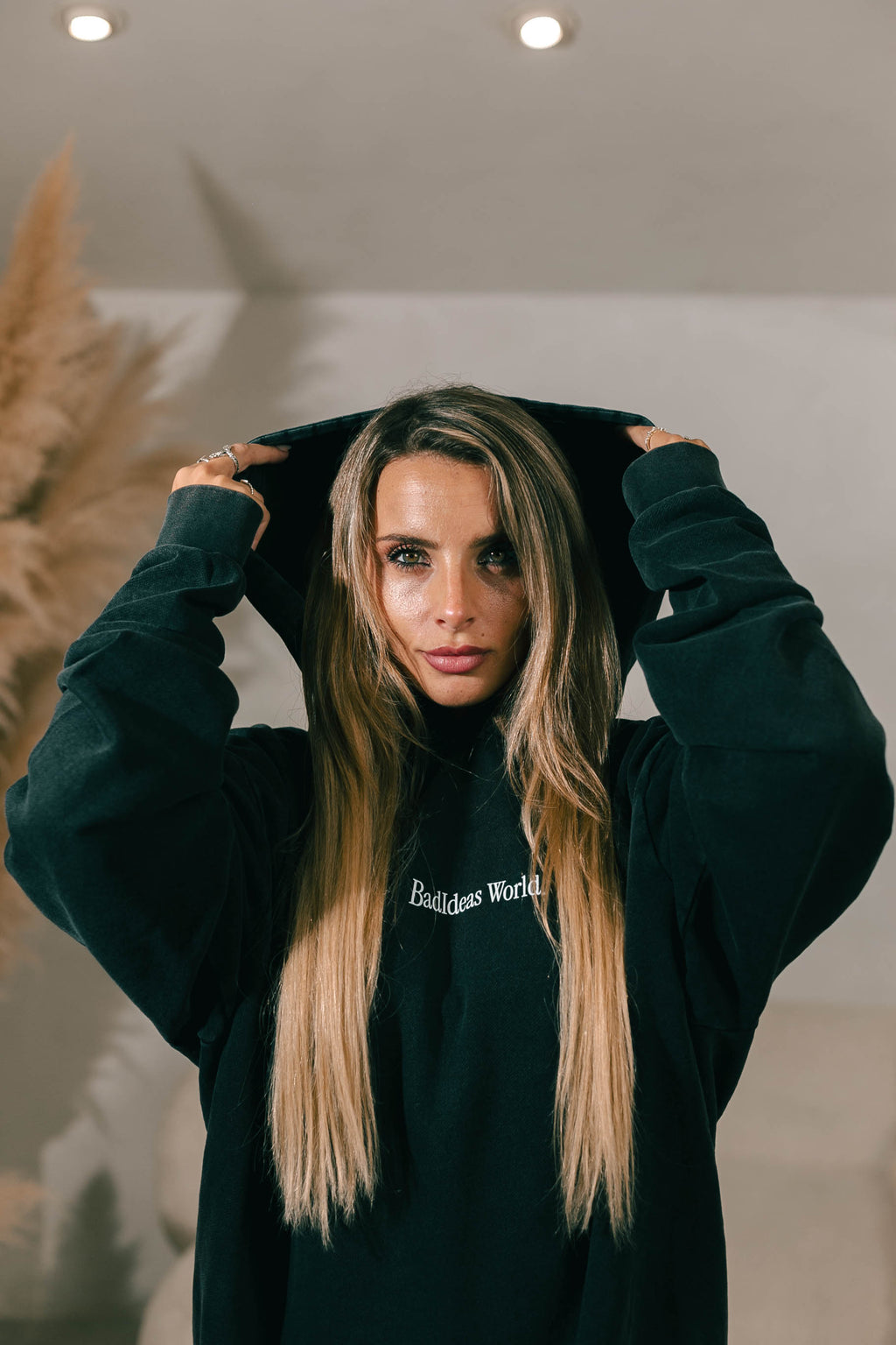 HOODIE  | BLACK WASHED | GLASS