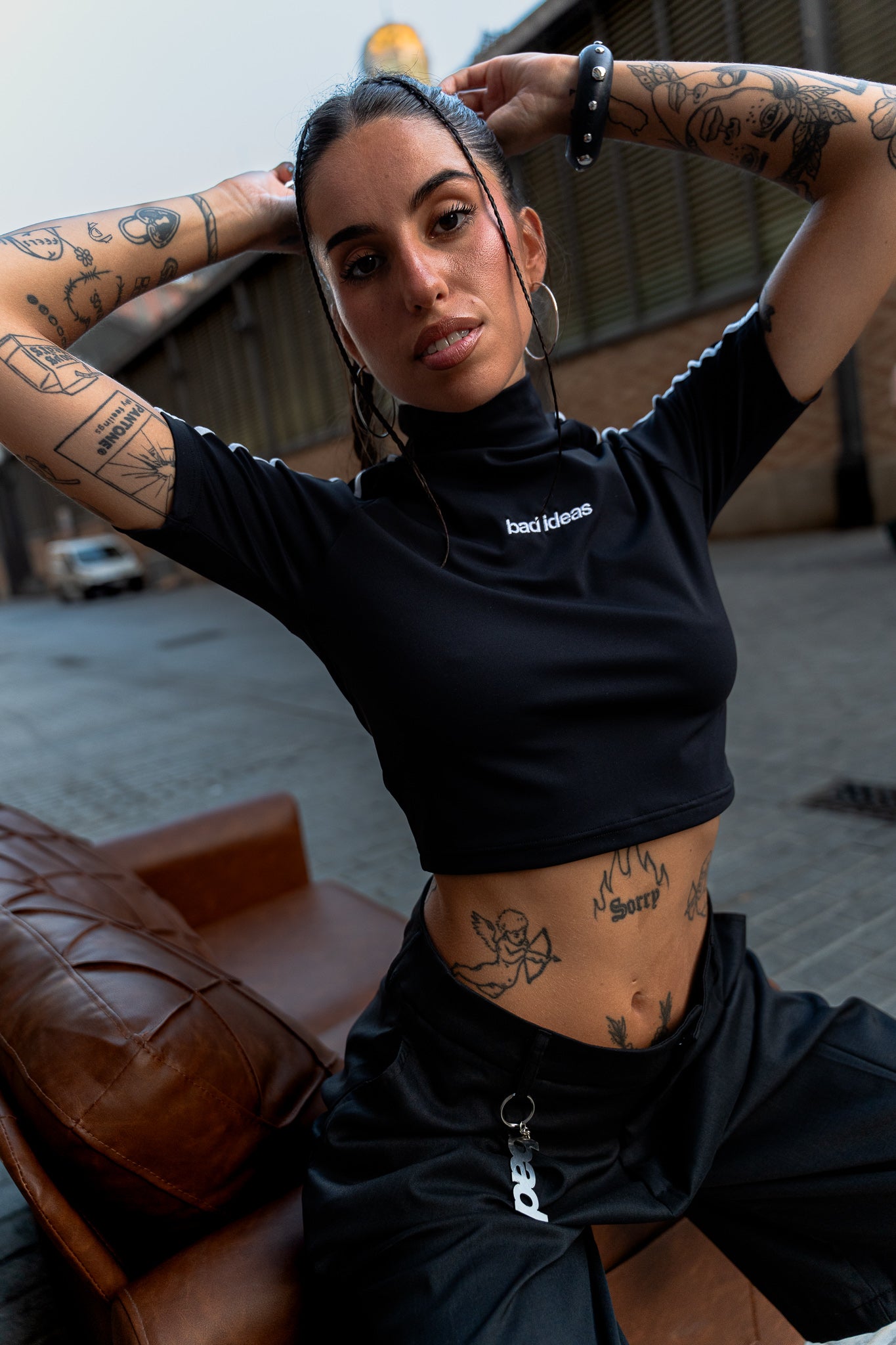 HIGH NECK SHORT TEE |  BLACK