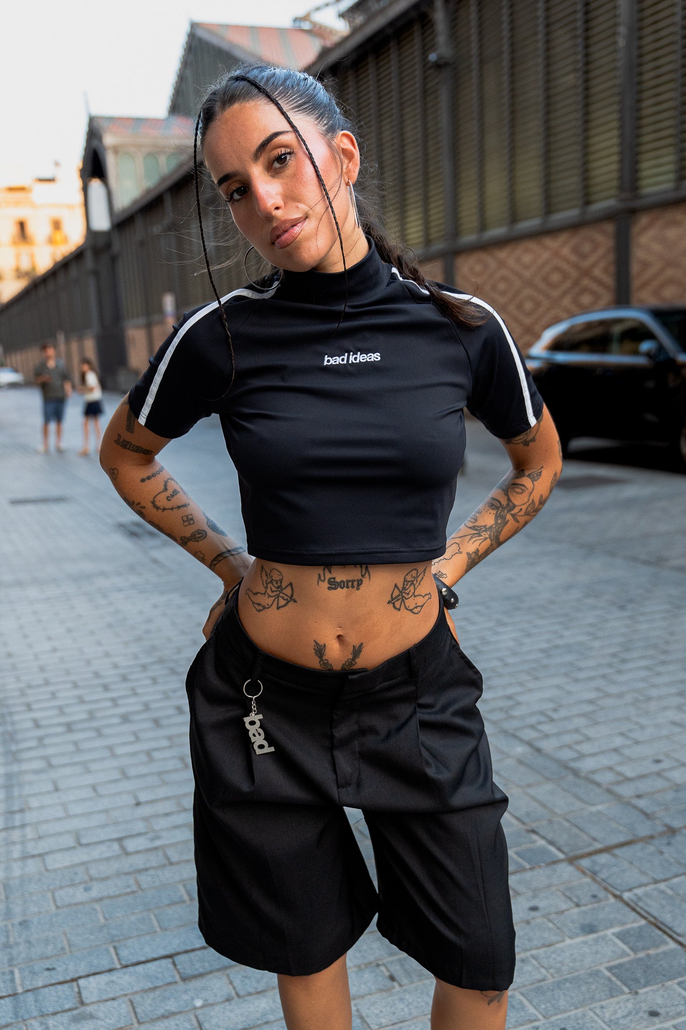HIGH NECK SHORT TEE |  BLACK