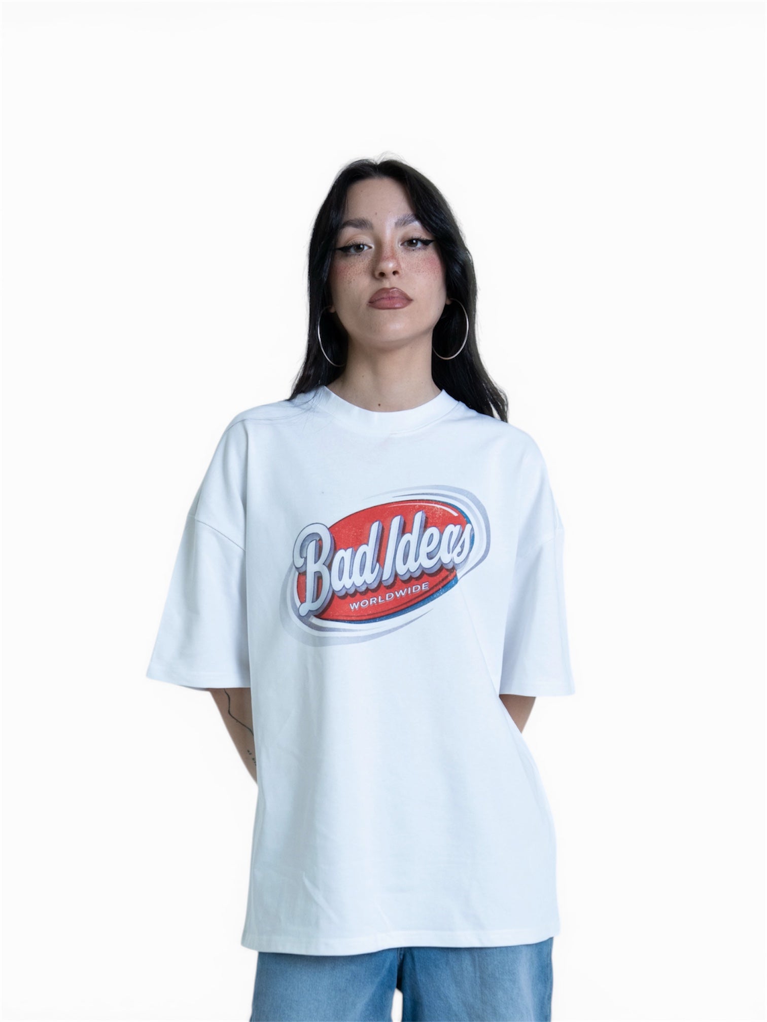 TEE | WHITE | WORLDWIDE