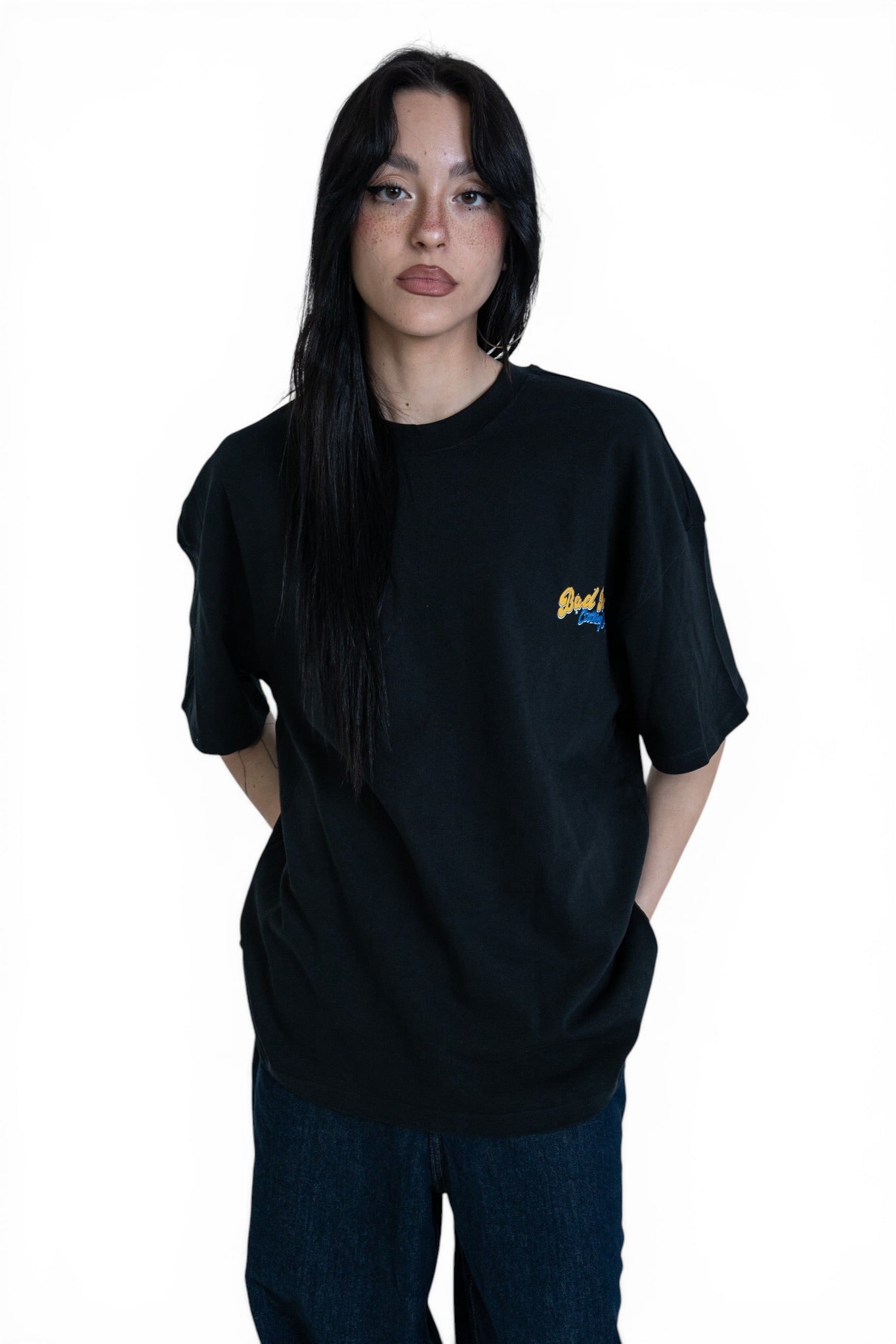 TEE | PRETTY GIRLS| BLACK