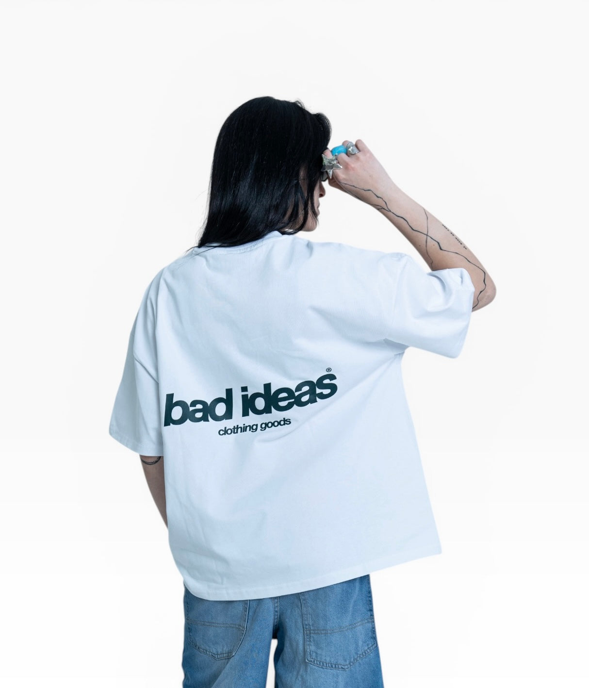 TEE | CLOTHING GOODS | WHITE