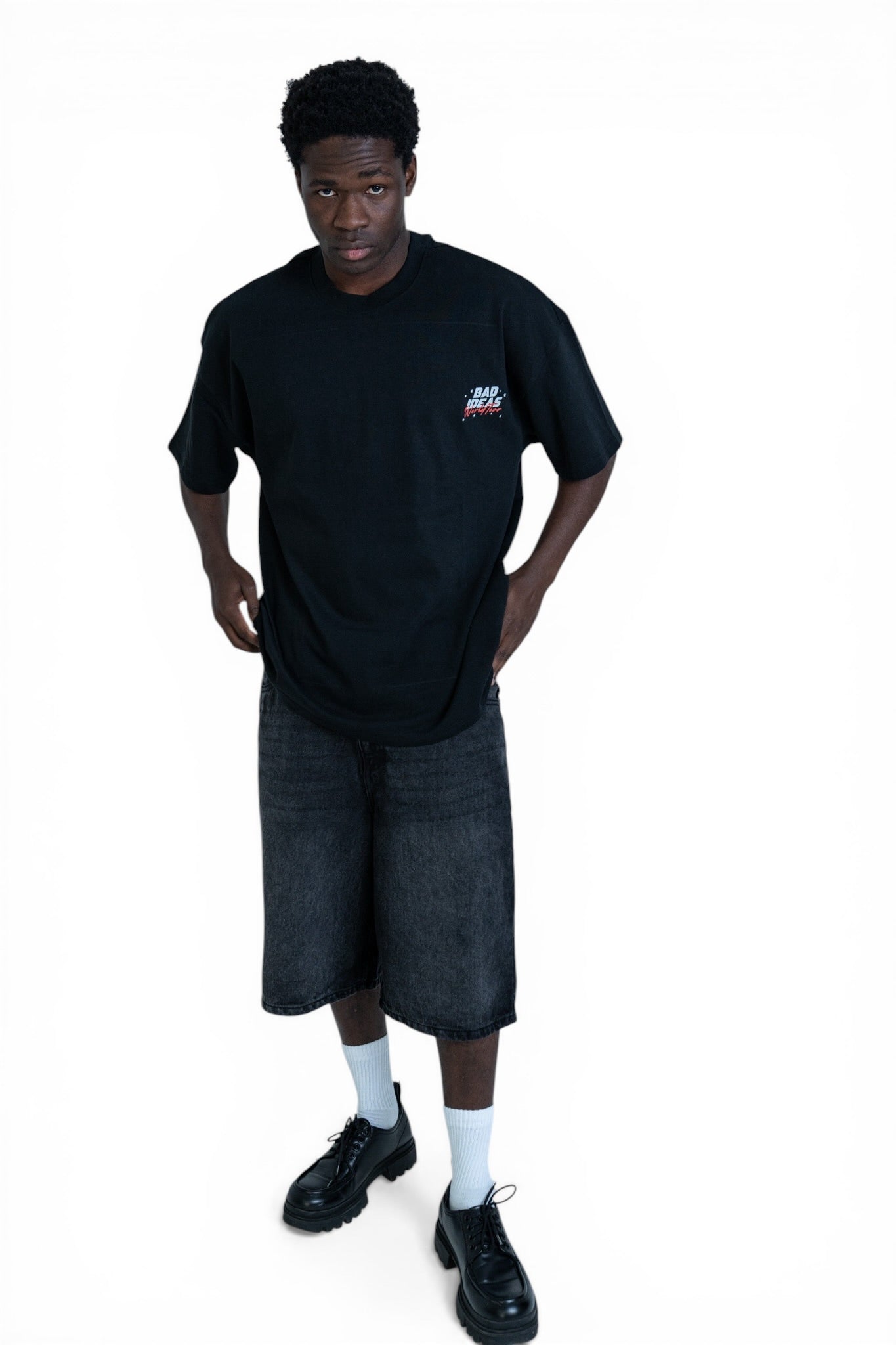 TEE | WORLD TOUR | BLACK
