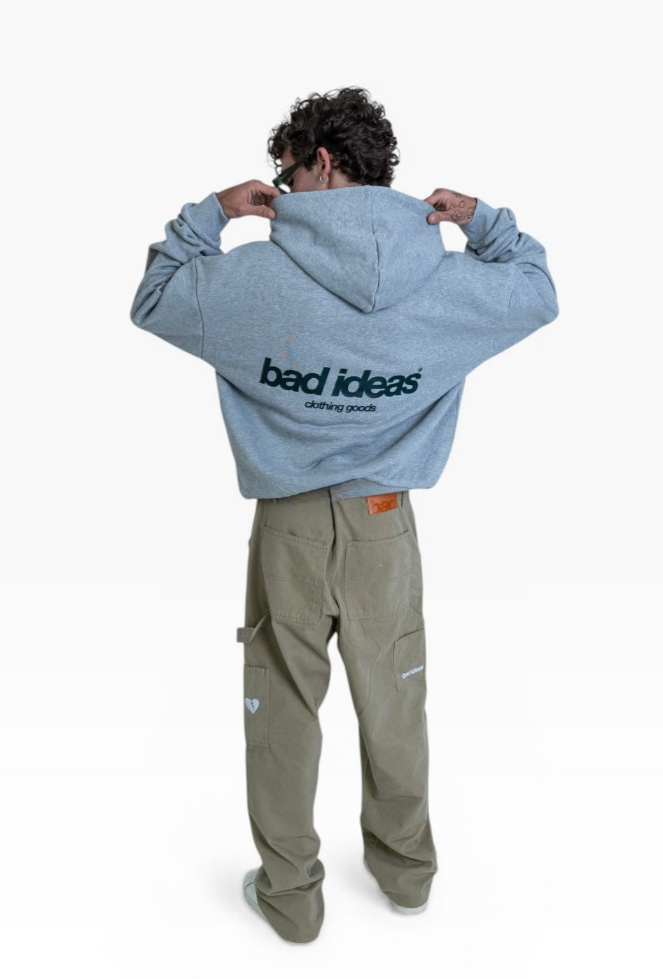 HOODIE |  GREY