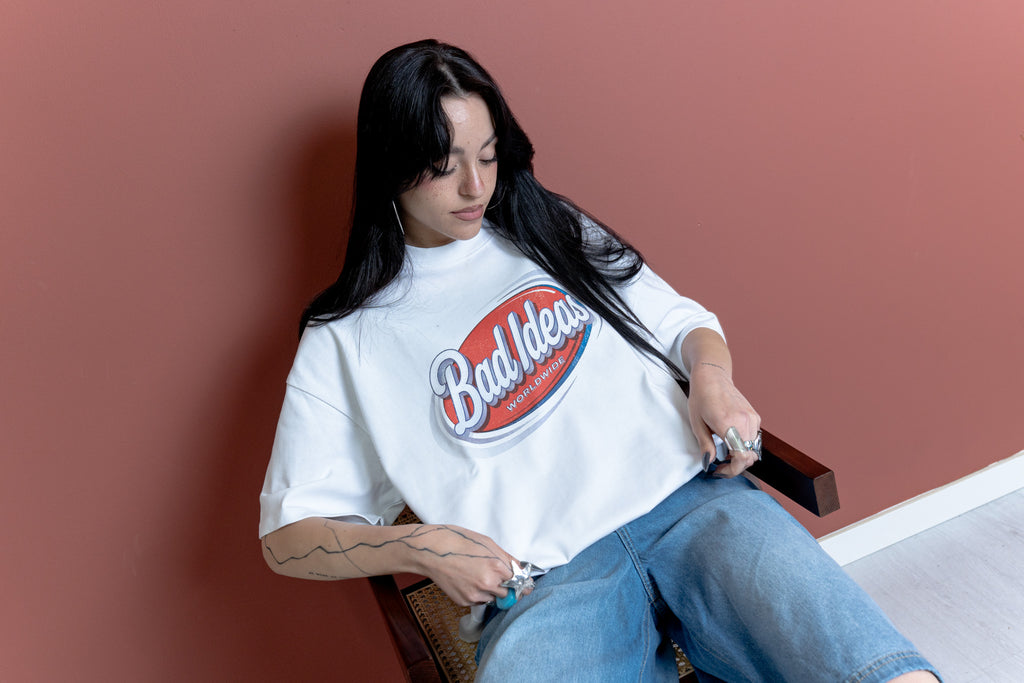 TEE | WHITE | WORLDWIDE