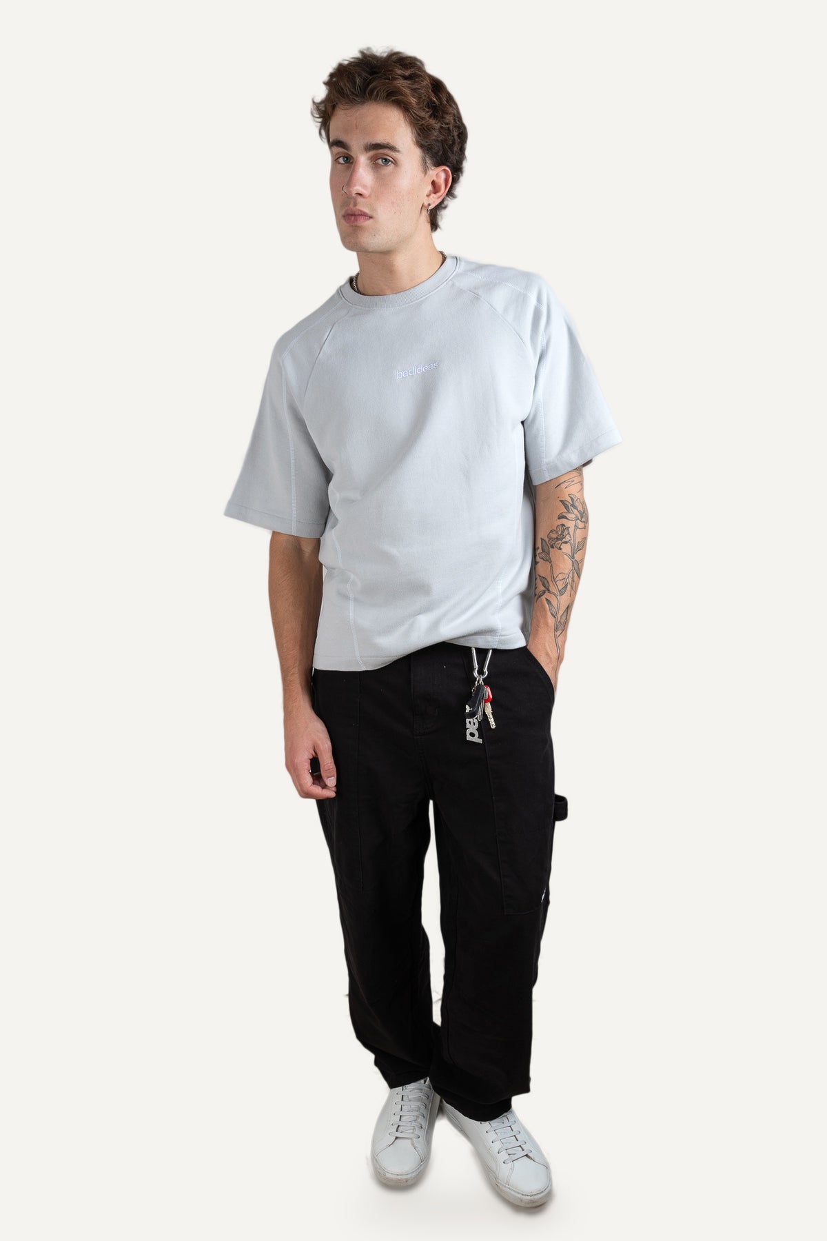 Contrast Tee Light Asphalt