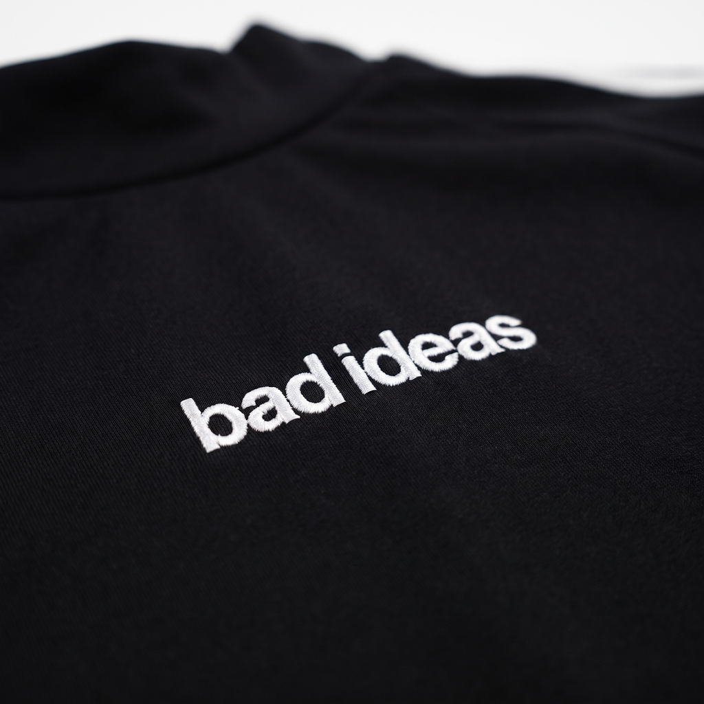 HIGH NECK SHORT TEE |  BLACK