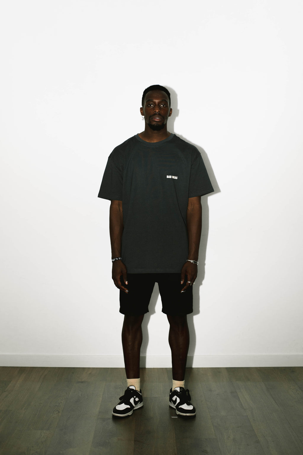 TEE  |  DOING NOTHING |  BOTTLE GREEN