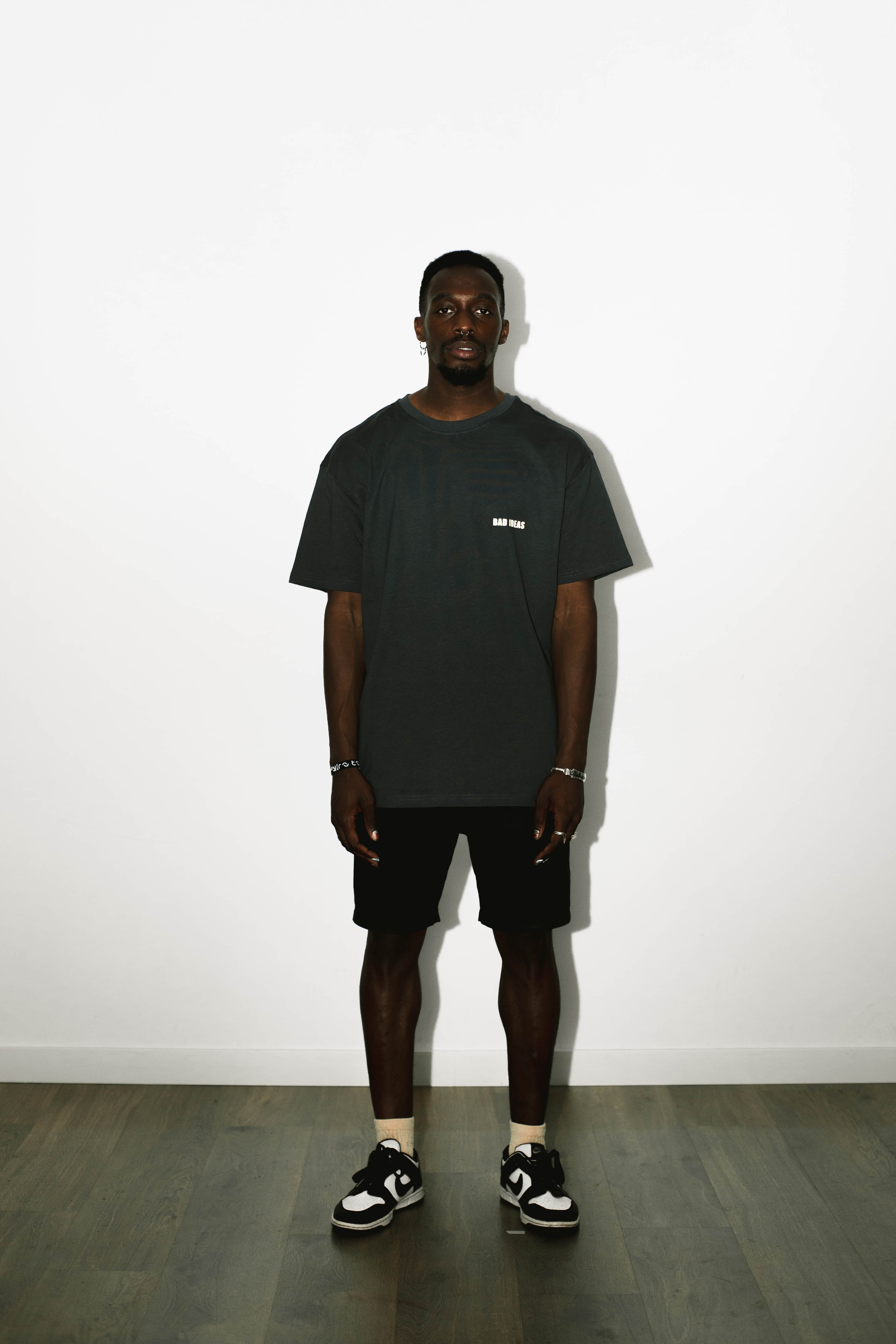 TEE  |  DOING NOTHING |  BOTTLE GREEN