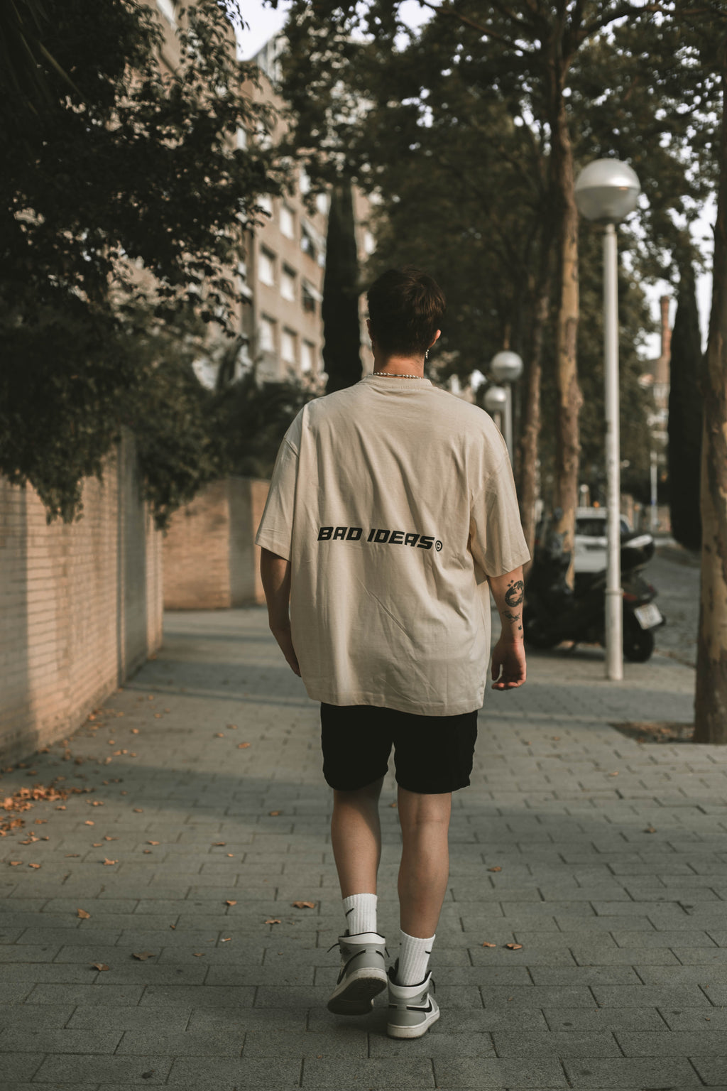 Tee  " bad ideas sport "