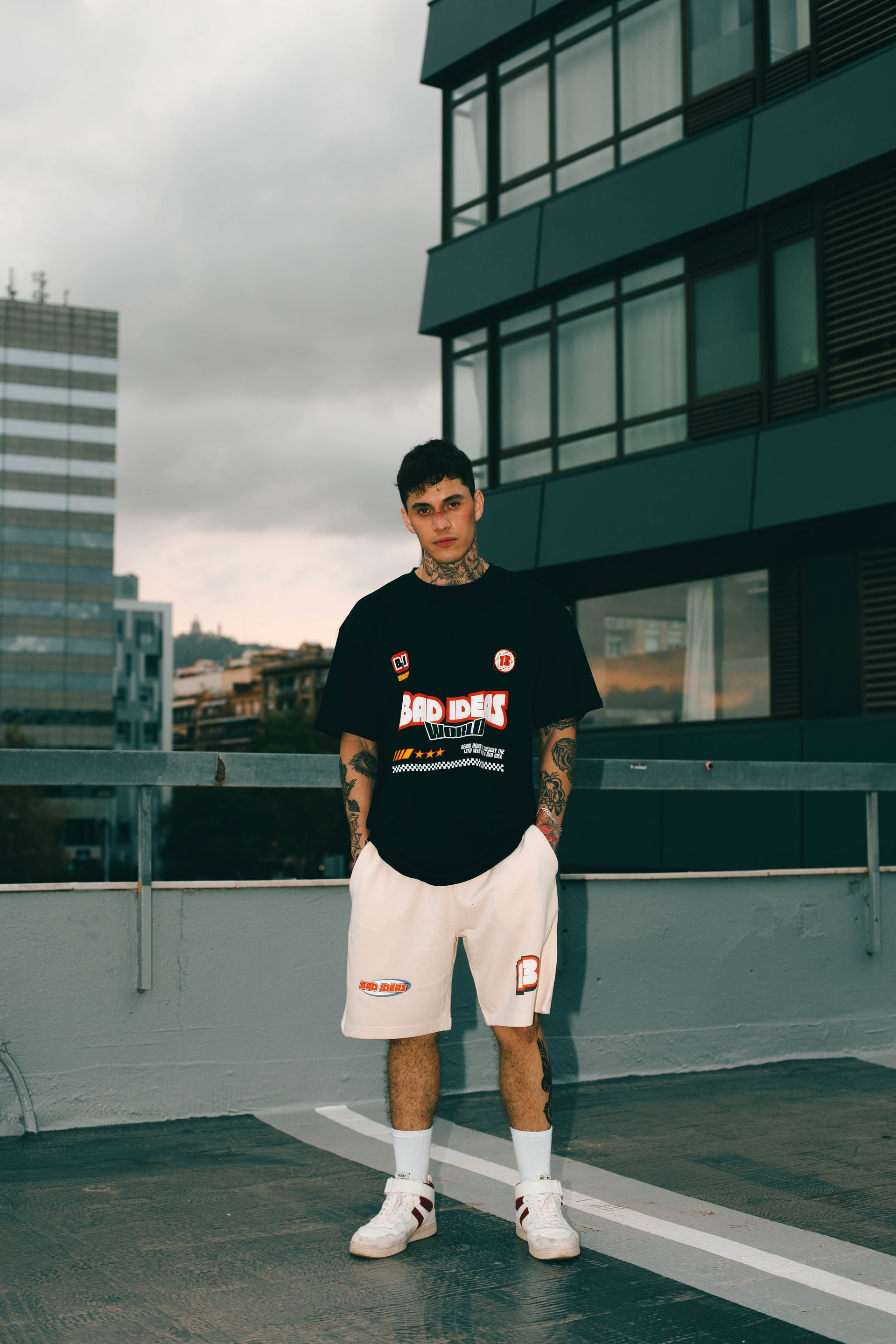 TEE  |  MARTES 13 |  BLACK