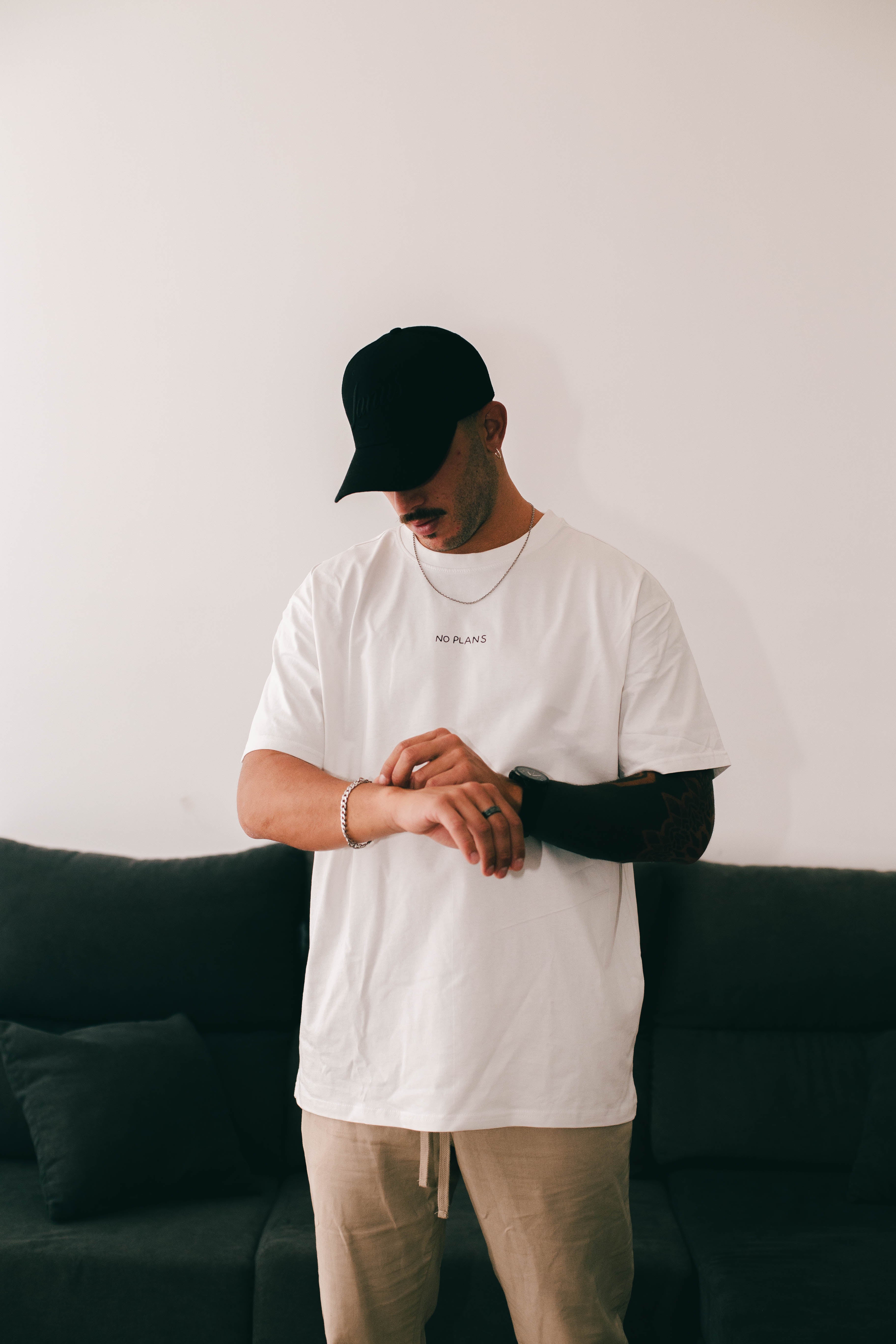TEE  |  NO PLANS NO PROBLEMS  |  WHITE